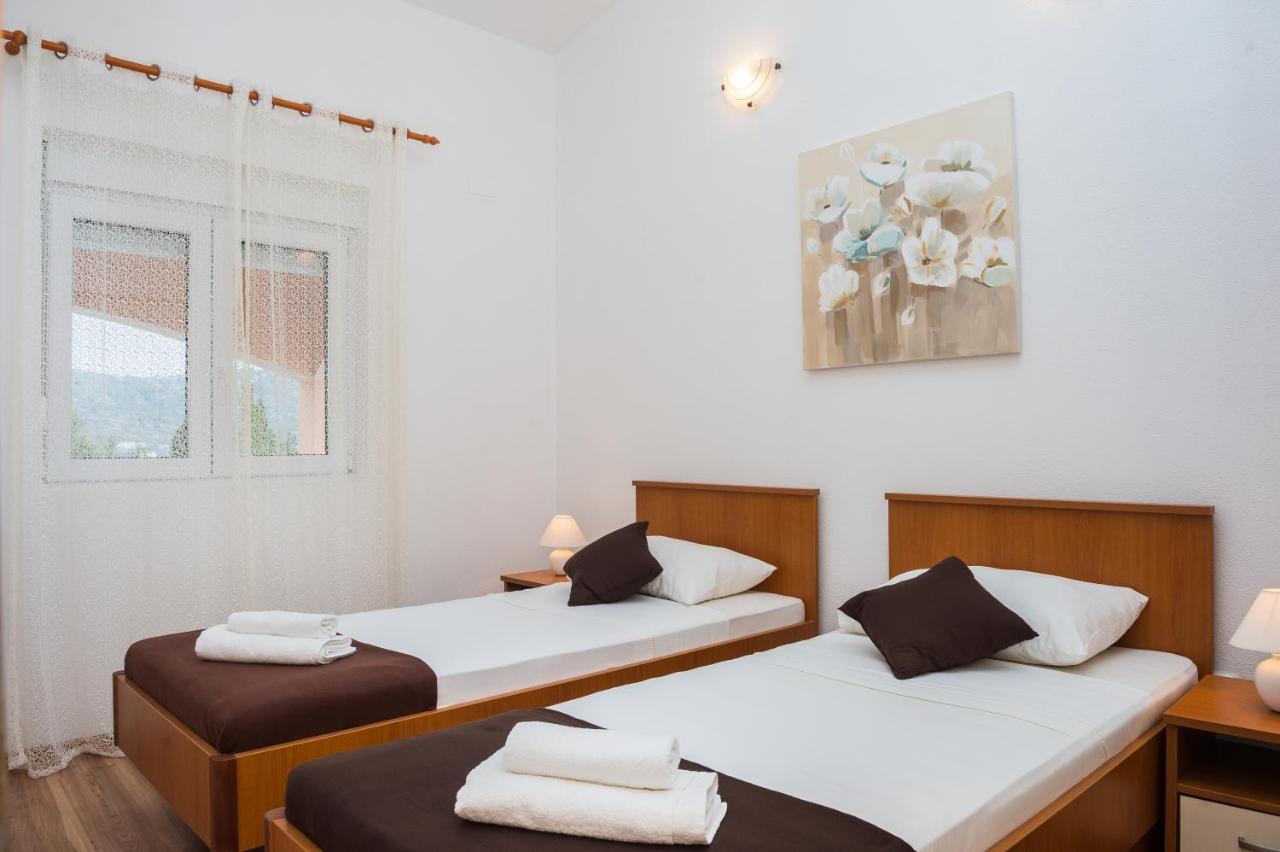 Apartments Slavka 로고즈니차 외부 사진