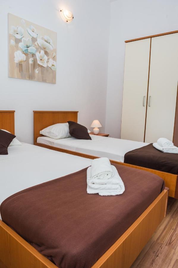 Apartments Slavka 로고즈니차 외부 사진